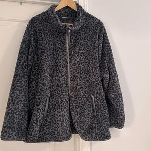 NWT Torrid Fleece Zipped Jacket in Size 4